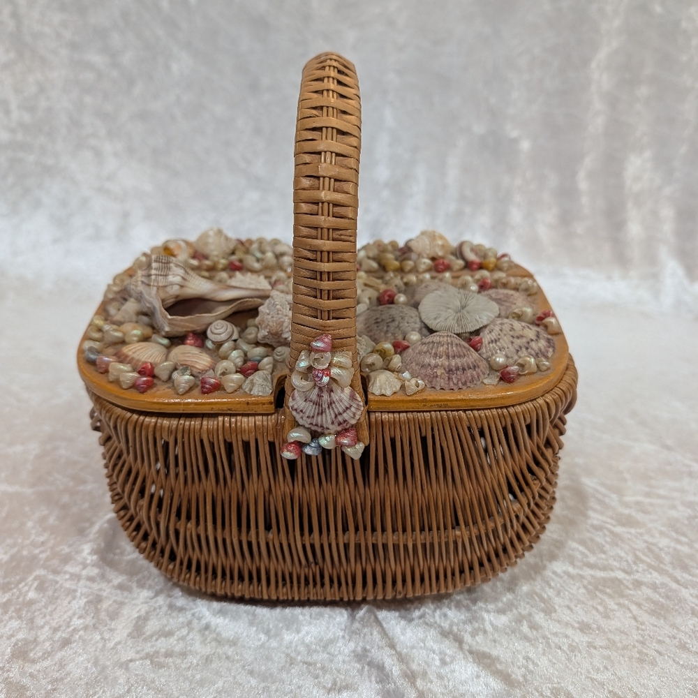Vintage Wicker Purse With Shells